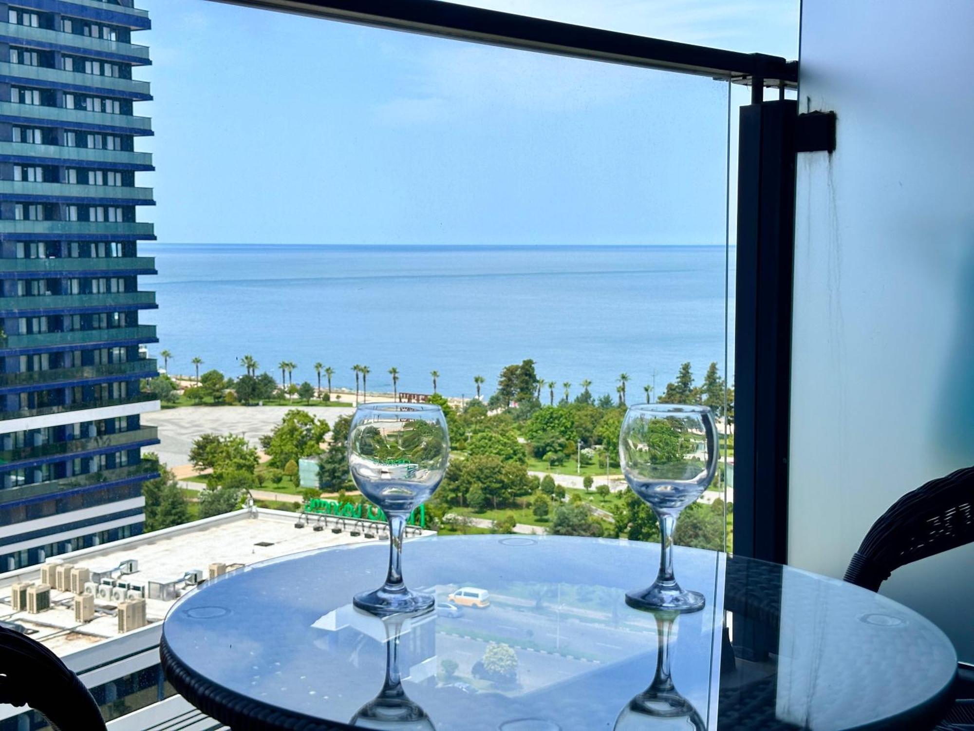 Batumi Boulevard Resort 外观 照片