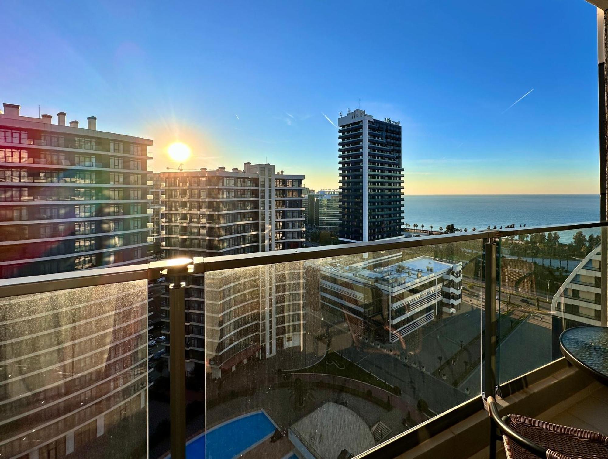 Batumi Boulevard Resort 外观 照片
